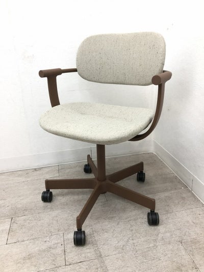 イトーキvertebra03（バーテブラ03 ）シリーズ 固定肘付バーテブラ03チェア 商品画像1