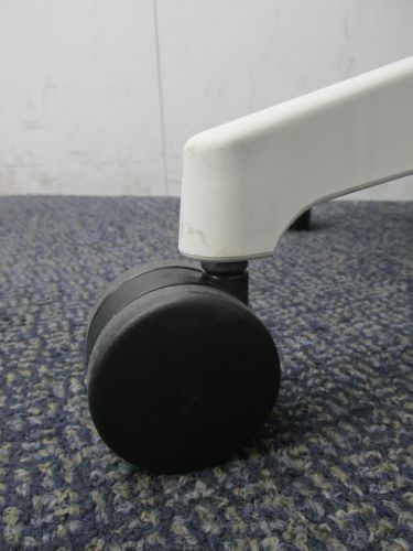 イトーキAct(アクトチェア)シリーズ 肘付きアクトチェア 商品画像10