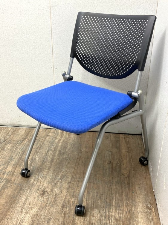オカムラ ネスティングチェア_x000D_
 ネスティング 肘無 ルナ オカムラ ネスティングチェア | 無限堂ネットショップ