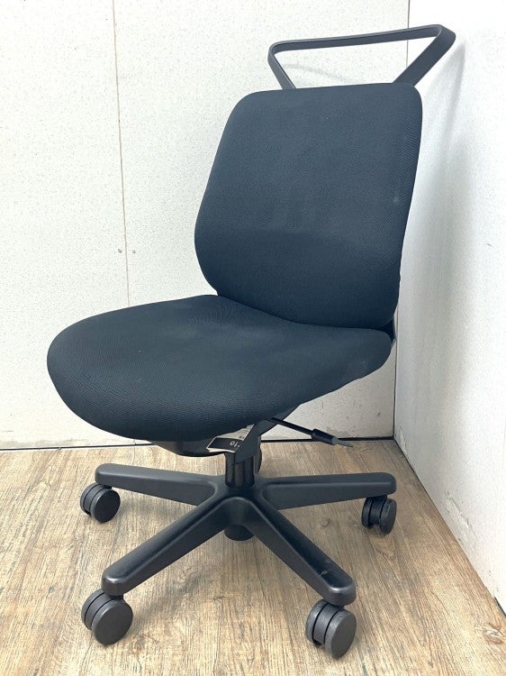 アイリスチトセ/回転イス/VIG-P50LO-MM-B-OBP/家具/Sランク/67【中古】 アイリスチトセ VIGORチェア VIG-P50L0-MF-B H BK | 無限堂ネットショップ