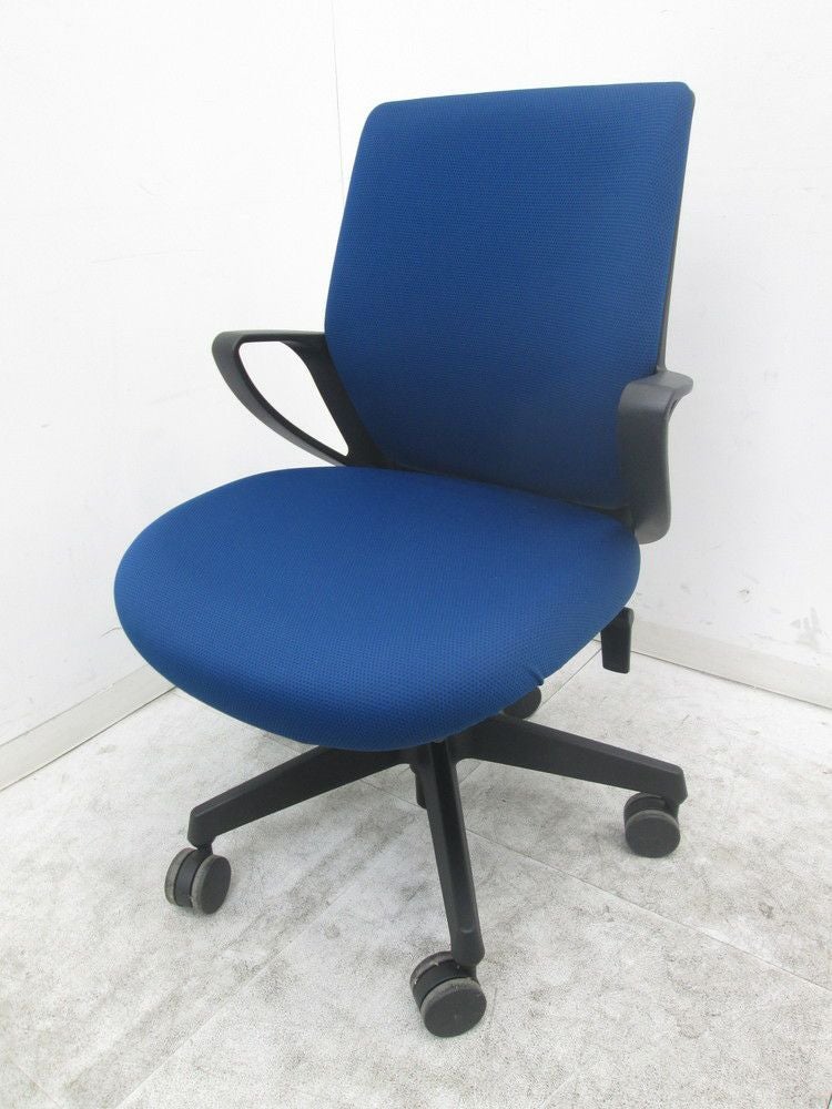 事務イス　ブルー　肘あり　コクヨ製ピコラ　CRS-G530E6　 中古】ピコラ チェア CRS-G530E6 コクヨ/KOKUYO 肘付ローバックチェア