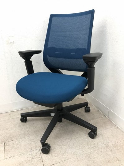 コクヨMitra2（ミトラ2）チェア 可動肘付ミトラ2チェア 商品画像1