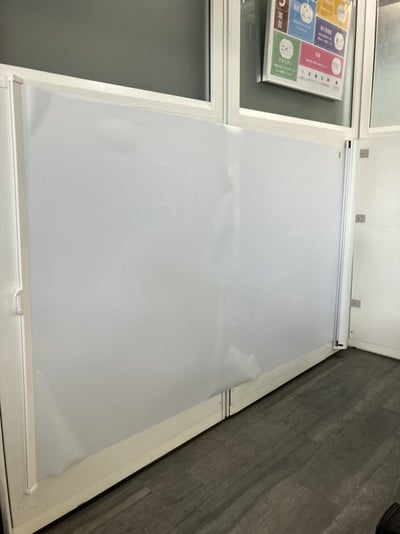 ウチダ（内田洋行）ケース一体型スクリーン 商品画像1
