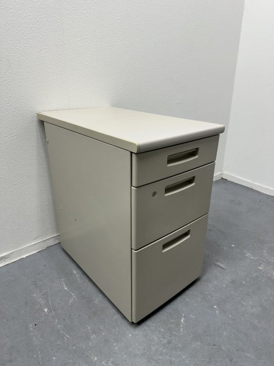 コクヨBSシリーズ 脇机 商品画像1