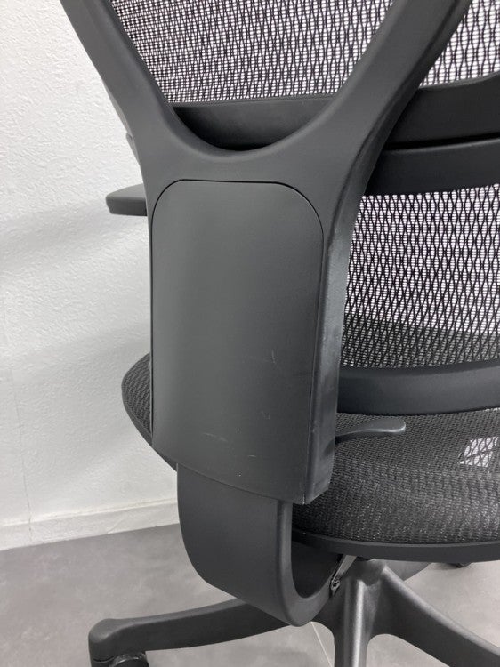 エルゴヒューマン可動肘付スマートチェア 商品画像5