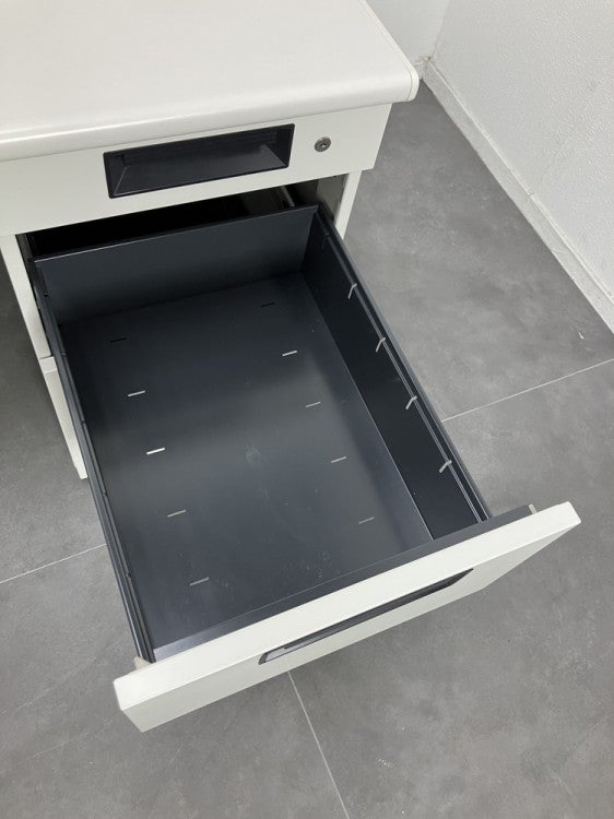 プラスフラットラインシリーズ 1200片袖デスク 商品画像9