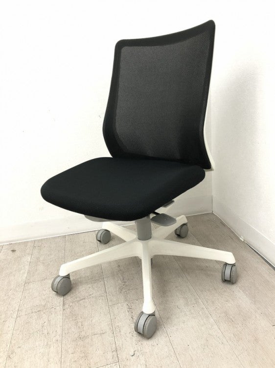オカムラFluent(フルーエント)チェア フルーエントチェア 商品画像1