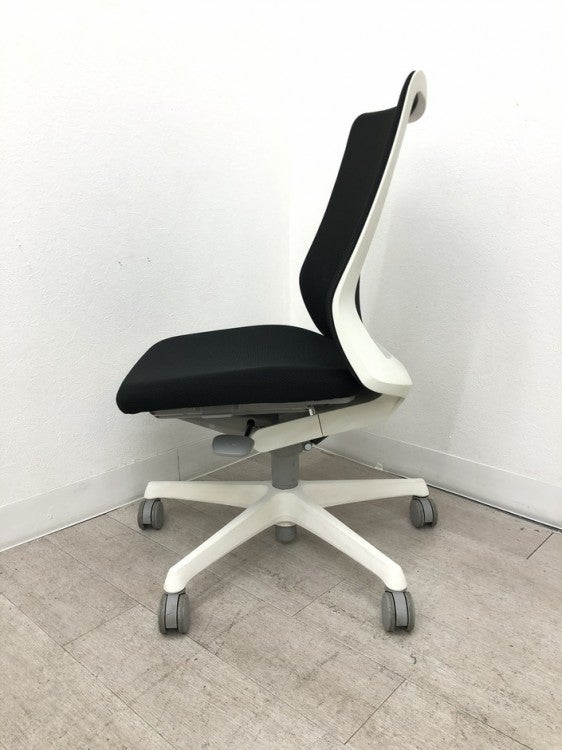 オカムラFluent(フルーエント)チェア フルーエントチェア 商品画像3