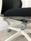 オカムラFluent(フルーエント)チェア フルーエントチェア 商品画像10