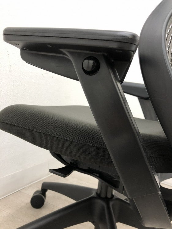 Knoll（ノル/ノール）Generation(ジェネレーション)チェア 可動肘付ジェネレーションチェア 商品画像15