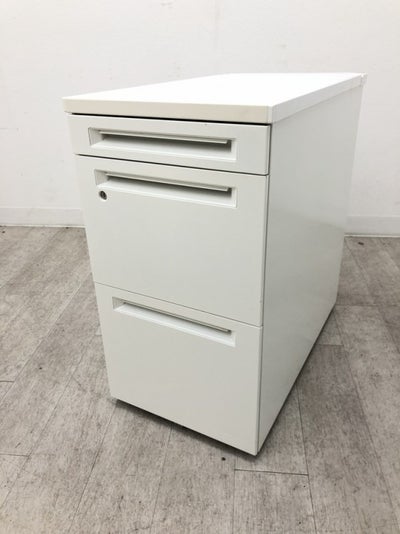 オカムラADVANCE（アドバンス）シリーズ 脇机 商品画像1