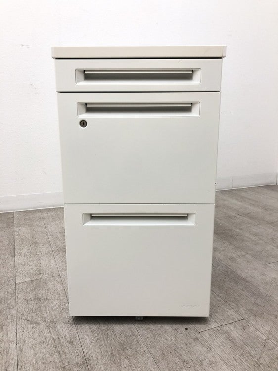オカムラADVANCE（アドバンス）シリーズ 脇机 商品画像2