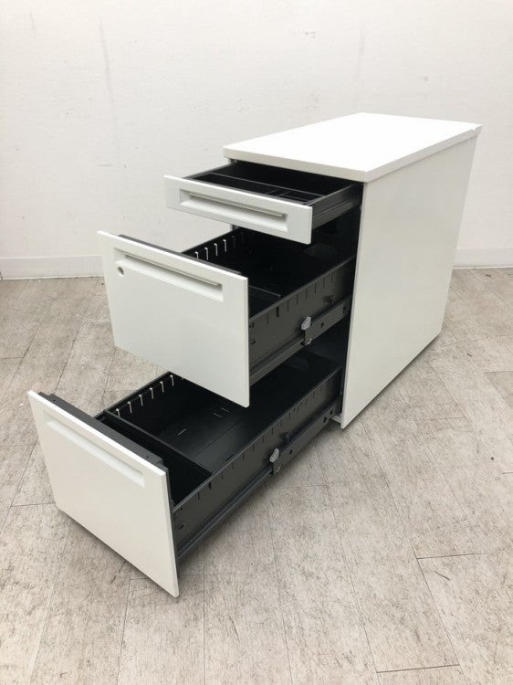 オカムラADVANCE（アドバンス）シリーズ 脇机 商品画像6