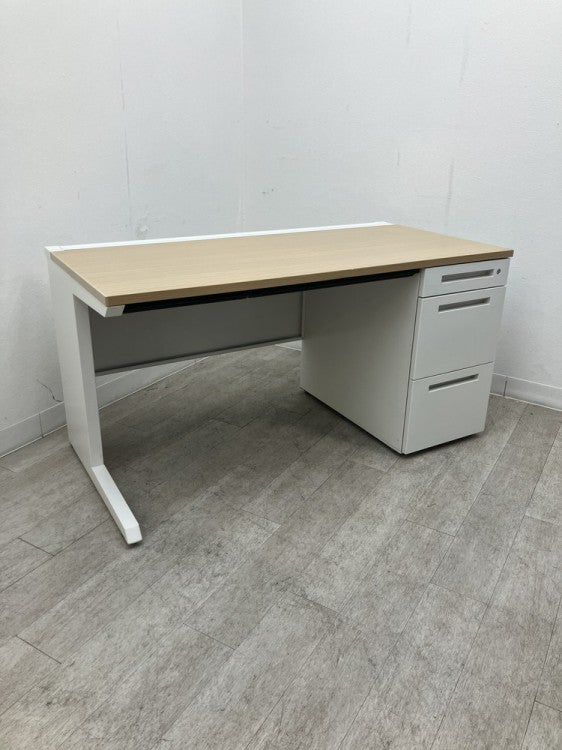 イトーキCZRシリーズ 1400片袖デスク 商品画像1