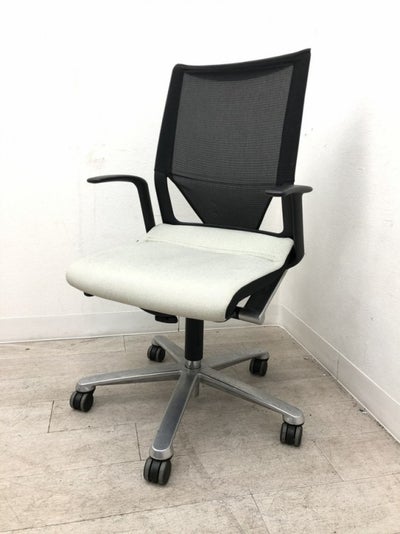 Wilkhahn（ウィルクハーン）モダス（Modus）チェア 固定肘付モダスチェア 商品画像1