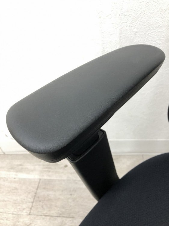コクヨMitra2（ミトラ2）チェア 可動肘付ミトラ2チェア　 商品画像8
