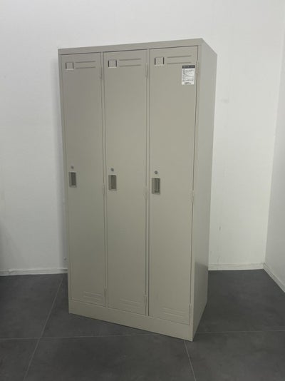 コクヨLKシリーズ　（コクヨ） 3人用ロッカー 商品画像1