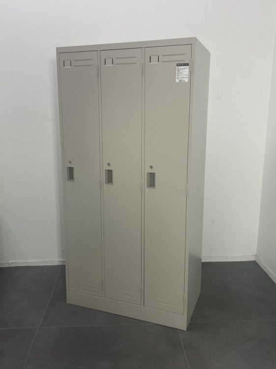 コクヨLKシリーズ　（コクヨ） 3人用ロッカー 商品画像1