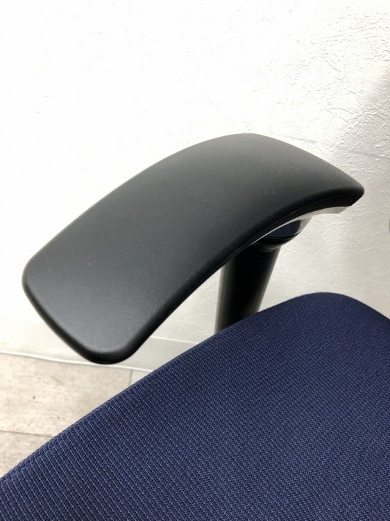 オカムラBaron(バロン)チェア 可動肘付バロンチェア 商品画像9