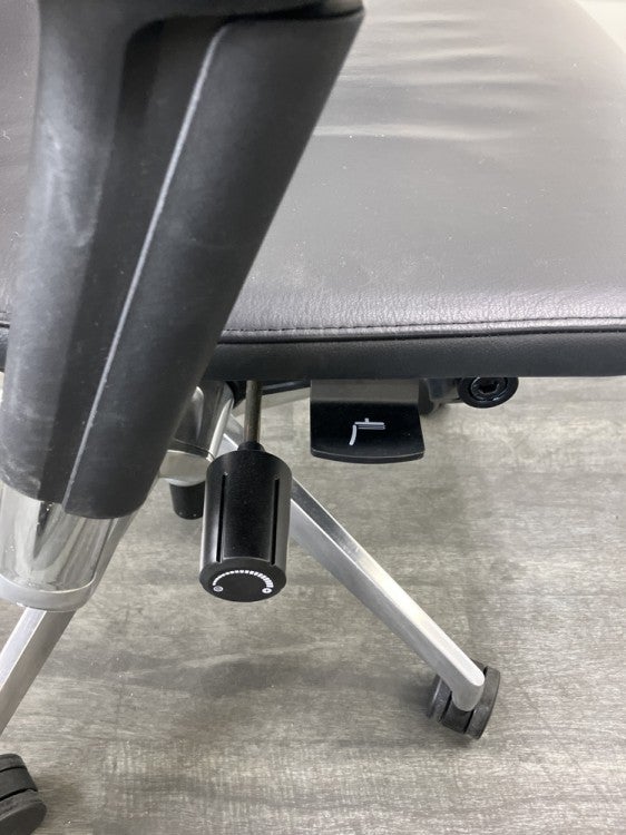 イトーキスピーナ（Spina）チェア 可動肘付スピーナチェア 商品画像6
