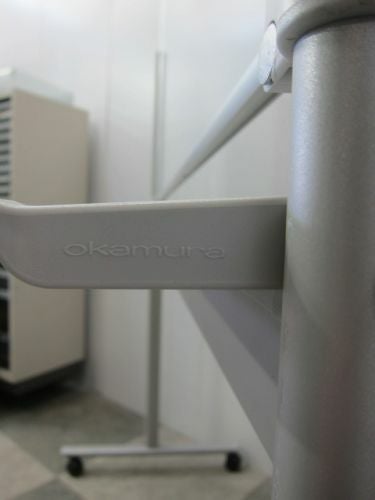 オカムラ1200脚付両面ホワイトボード 商品画像6