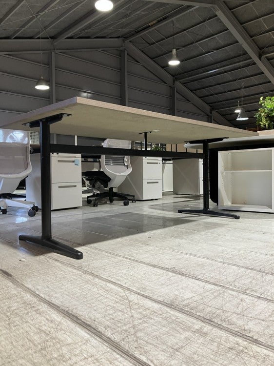 イトーキknot Work(ノットワーク)シリーズ 1800ミーティングテーブル 商品画像3