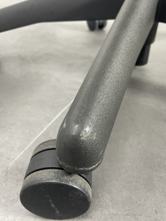 HermanMiller（ハーマンミラー）アーロンチェア アーロンチェア 商品画像17