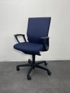 オカムラESCUDO(エスクード)チェア 肘付エスクードチェア 商品画像1