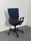 オカムラESCUDO(エスクード)チェア 肘付エスクードチェア 商品画像3