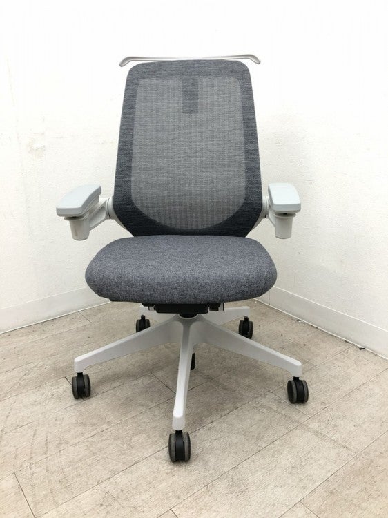 イトーキノート(nort)チェア 可動肘付ノートチェア 商品画像2