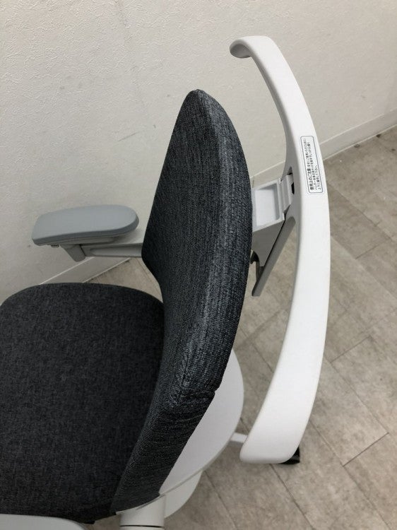イトーキノート(nort)チェア 可動肘付ノートチェア 商品画像12