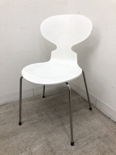 フリッツ・ハンセン(Fritz Hansen)アントチェア（アリンコチェア） スタッキングチェア 商品画像1