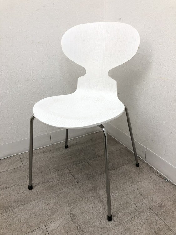 フリッツ・ハンセン(Fritz Hansen)アントチェア（アリンコチェア） スタッキングチェア 商品画像1