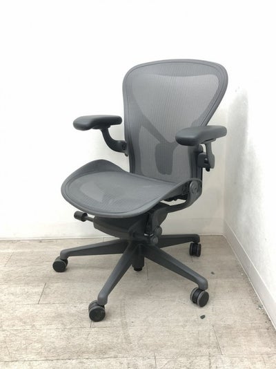 HermanMiller（ハーマンミラー）アーロンチェア 可動肘付アーロンチェア 商品画像1