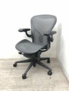 HermanMiller（ハーマンミラー）アーロンチェア 可動肘付アーロンチェア 商品画像1