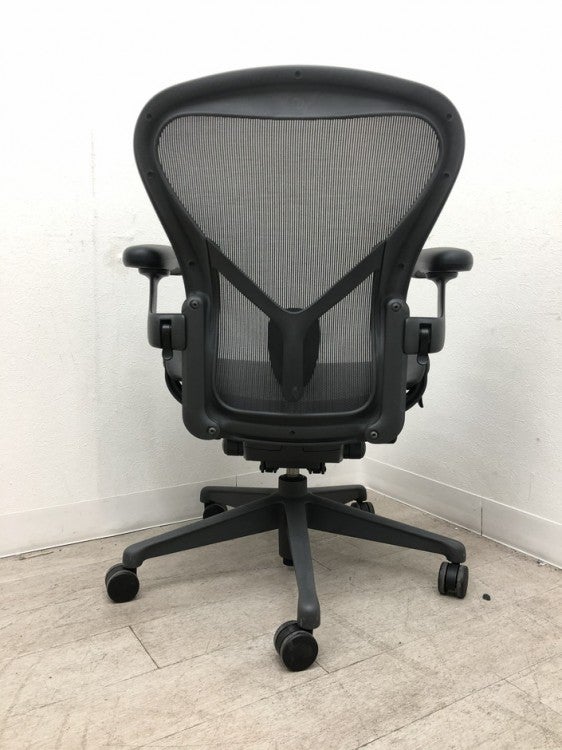 HermanMiller（ハーマンミラー）アーロンチェア 可動肘付アーロンチェア 商品画像4