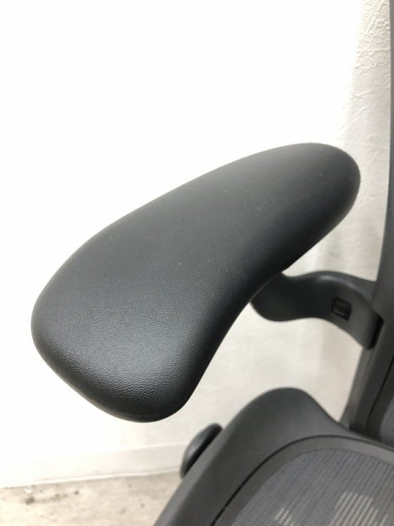 HermanMiller（ハーマンミラー）アーロンチェア 可動肘付アーロンチェア 商品画像8