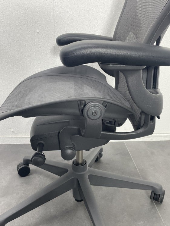 HermanMiller（ハーマンミラー）アーロンチェア アーロンチェア リマスタード 商品画像8
