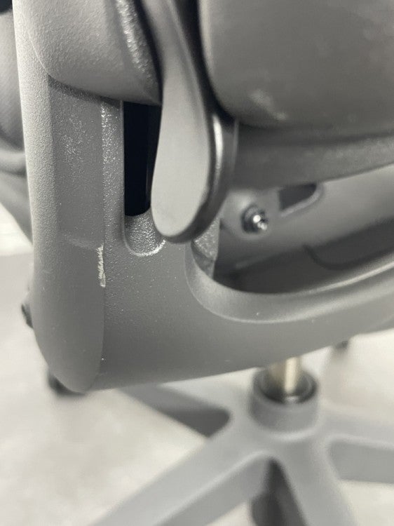 HermanMiller（ハーマンミラー）アーロンチェア アーロンチェア リマスタード 商品画像9