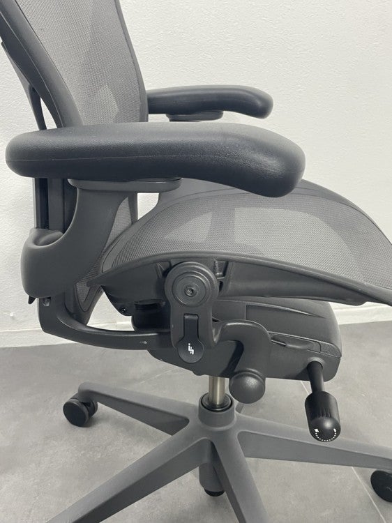 HermanMiller（ハーマンミラー）アーロンチェア アーロンチェア リマスタード 商品画像11