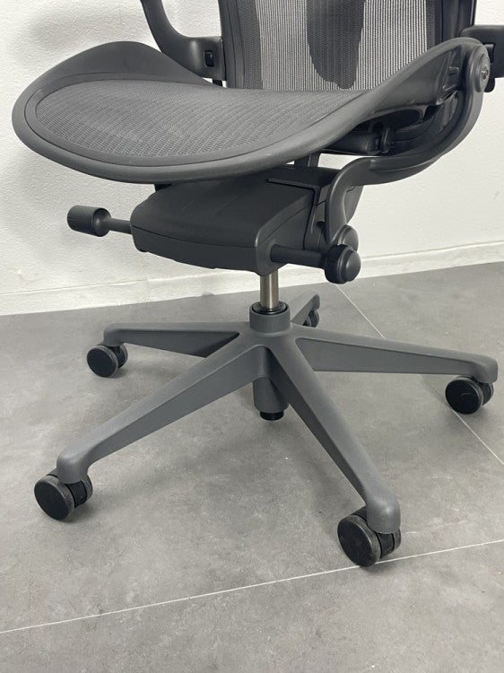 HermanMiller（ハーマンミラー）アーロンチェア アーロンチェア リマスタード 商品画像12