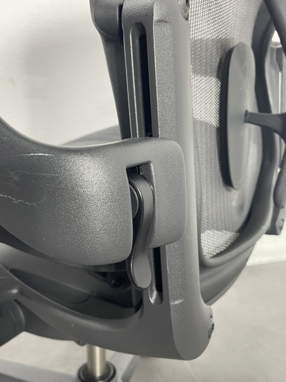 HermanMiller（ハーマンミラー）アーロンチェア アーロンチェア リマスタード 商品画像14
