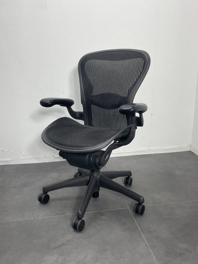 HermanMiller（ハーマンミラー）アーロンチェア アーロンチェア 商品画像1