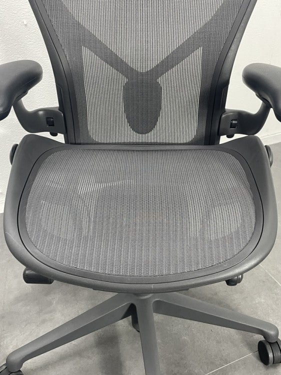HermanMiller（ハーマンミラー）アーロンチェア アーロンチェア リマスタード 商品画像4