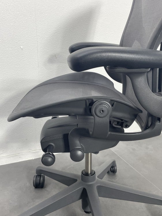HermanMiller（ハーマンミラー）アーロンチェア アーロンチェア リマスタード 商品画像7
