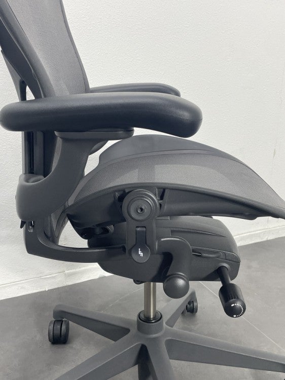 HermanMiller（ハーマンミラー）アーロンチェア アーロンチェア リマスタード 商品画像8