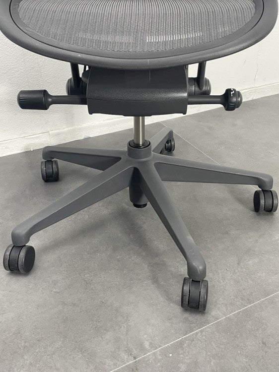 HermanMiller（ハーマンミラー）アーロンチェア アーロンチェア リマスタード 商品画像11