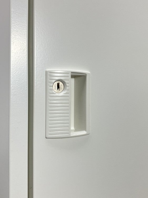 オカムラFZタイプシリーズ 3人用ロッカー 商品画像11