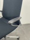 オカムラmode(モード)シリーズ 肘付モードチェア 商品画像4