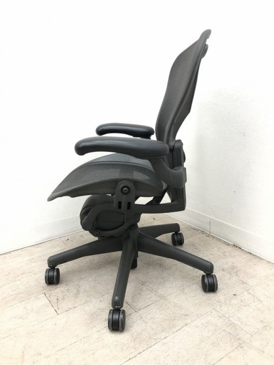 HermanMiller（ハーマンミラー）アーロンチェア 固定肘付アーロンチェア 商品画像3